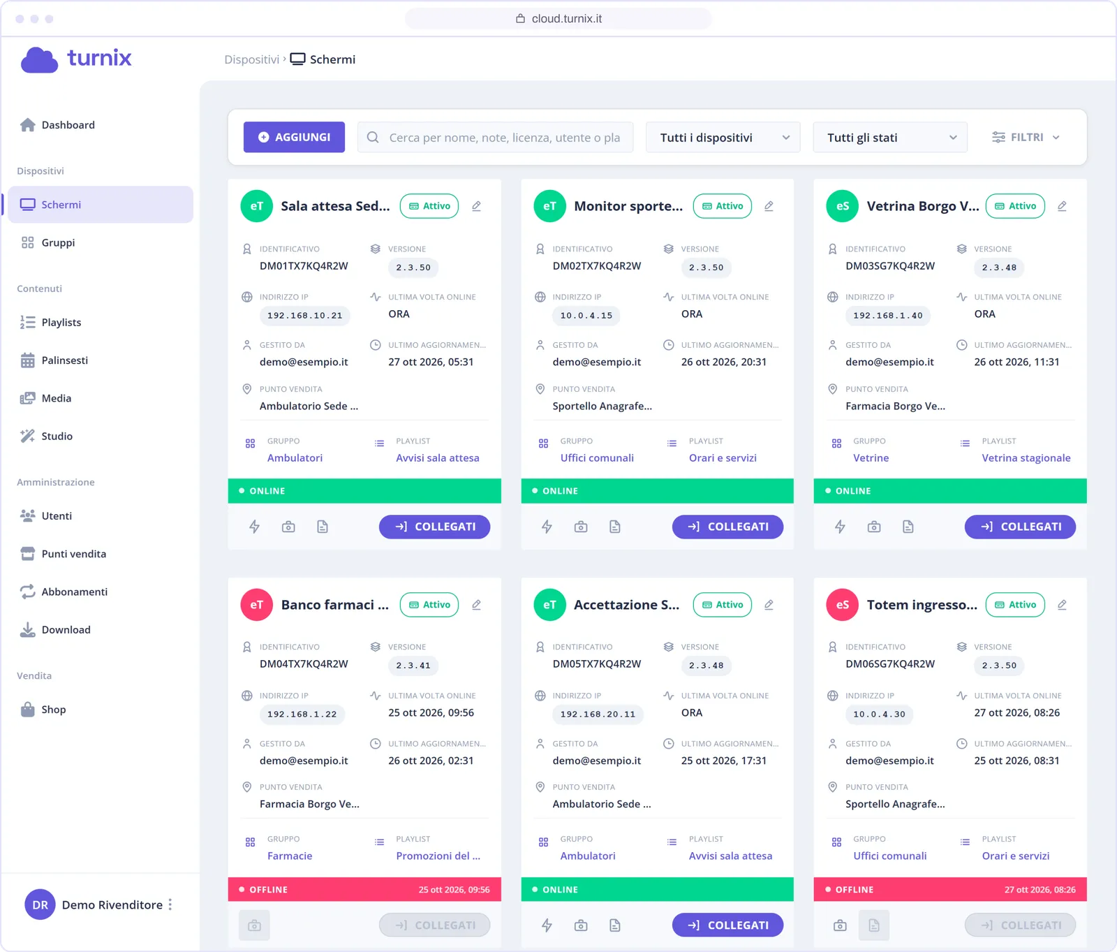 Elenco dei dispositivi in Turnix Cloud: schede di eTurnix ed eSignage con stato online o offline, versione, indirizzo IP, punto vendita, gruppo e playlist